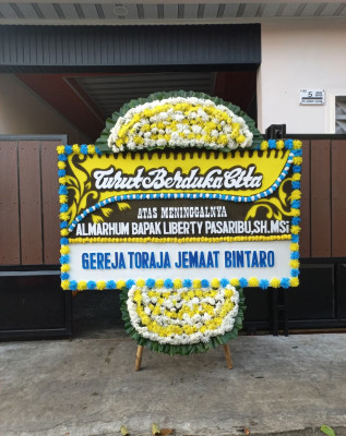 Papan Bunga Duka di Kembang Tanjong
