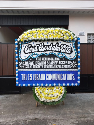 Papan Bunga Duka di Kembang Tanjong